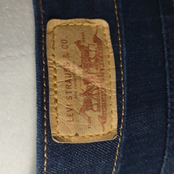 Levi's Jeans - Picture 5 of 8